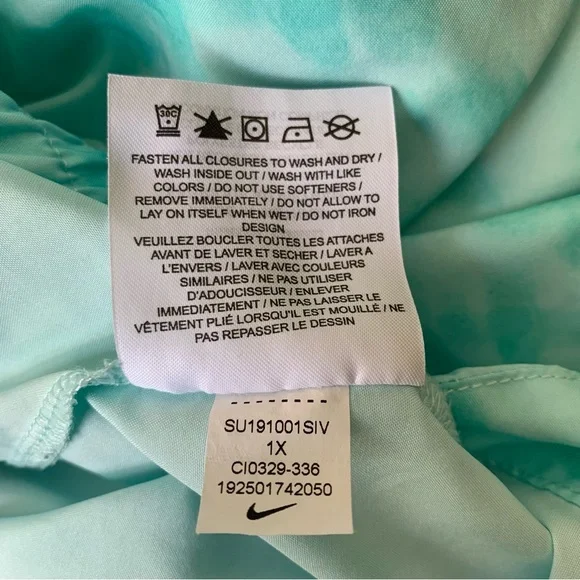 Nike Dri-Fit 1/2 Zip Printed Running Jacket - Size 1X - Picture 12 of 13